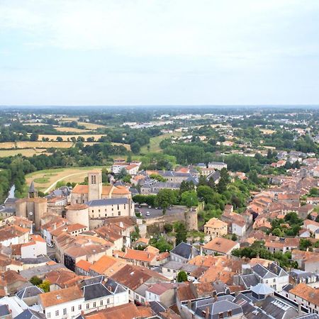 Petite Maison Medievale Parthenay Eksteriør billede