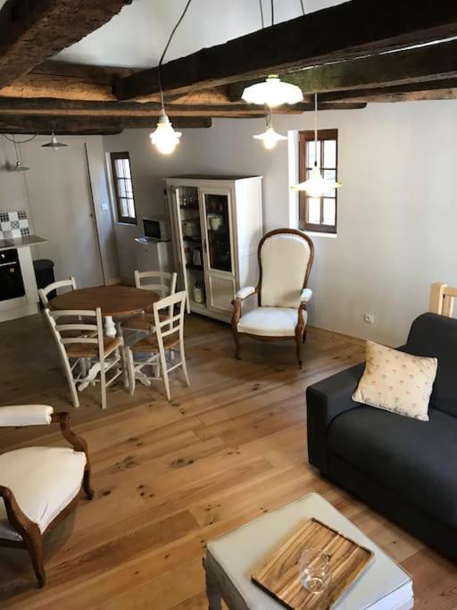 Petite Maison Medievale Parthenay Eksteriør billede