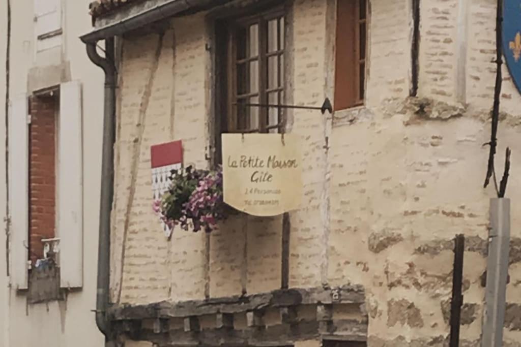 Petite Maison Medievale Parthenay Eksteriør billede